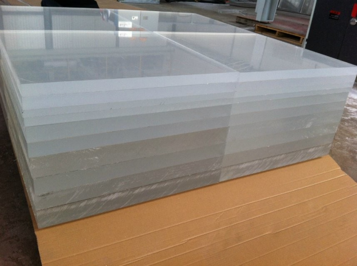 Thick acrylic sheet
