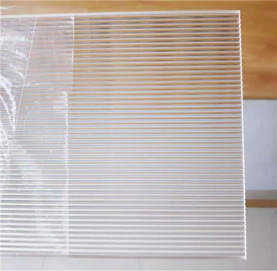 Clear Acrylic Sheet With Waves